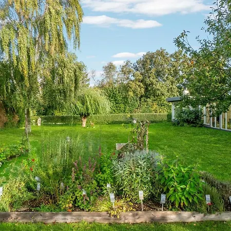 2 Bedroom Beautiful In Holiday home Follenslev