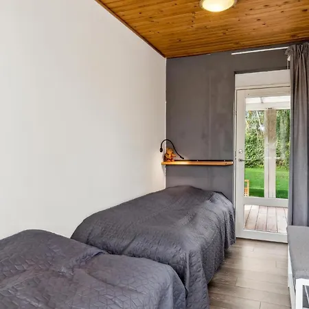 2 Bedroom Beautiful In *